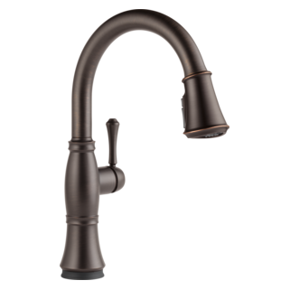 Delta Cassidy: Single Handle Pull-Down Kitchen Faucet with Touch<sub>2</sub>O and ShieldSpray Technologies