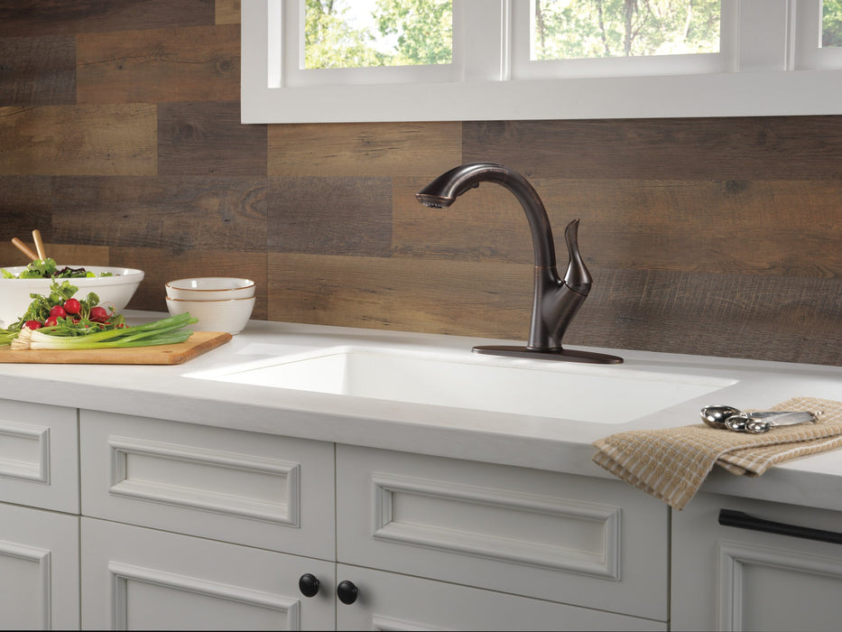 Delta Linden 4153 Single Handle Pull-Out Kitchen Faucet, venetian bronze - view 5