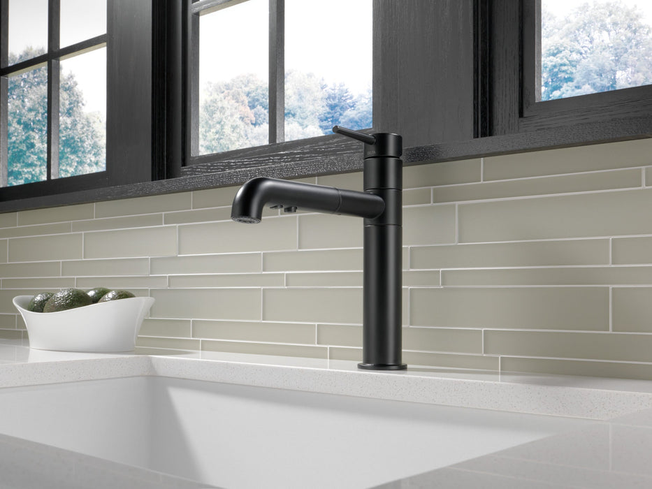 Delta Trinsic 4159 Single Handle Pull-Out Kitchen Faucet, matte black - view 5
