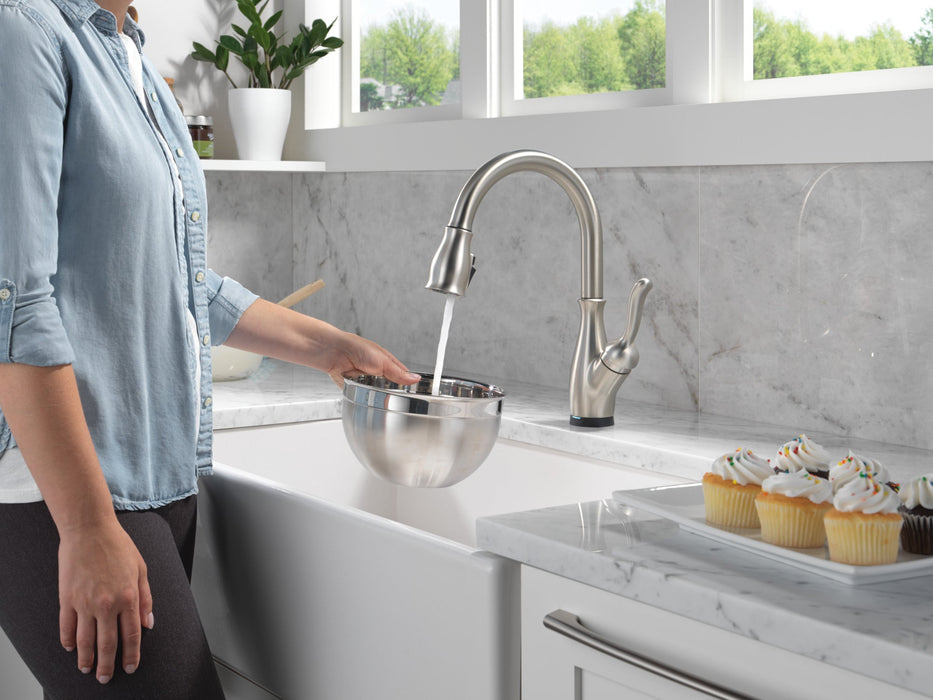 Delta Leland 9178TL TouchTouch 2O Technology Kitchen Faucet with Touchless Technology, spotshield stainless - view 5
