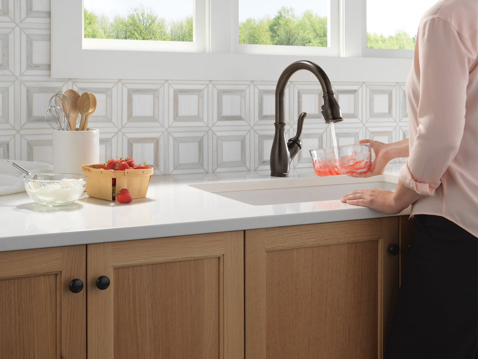 Delta Leland 9178TL TouchTouch 2O Technology Kitchen Faucet with Touchless Technology, venetian bronze - view 4