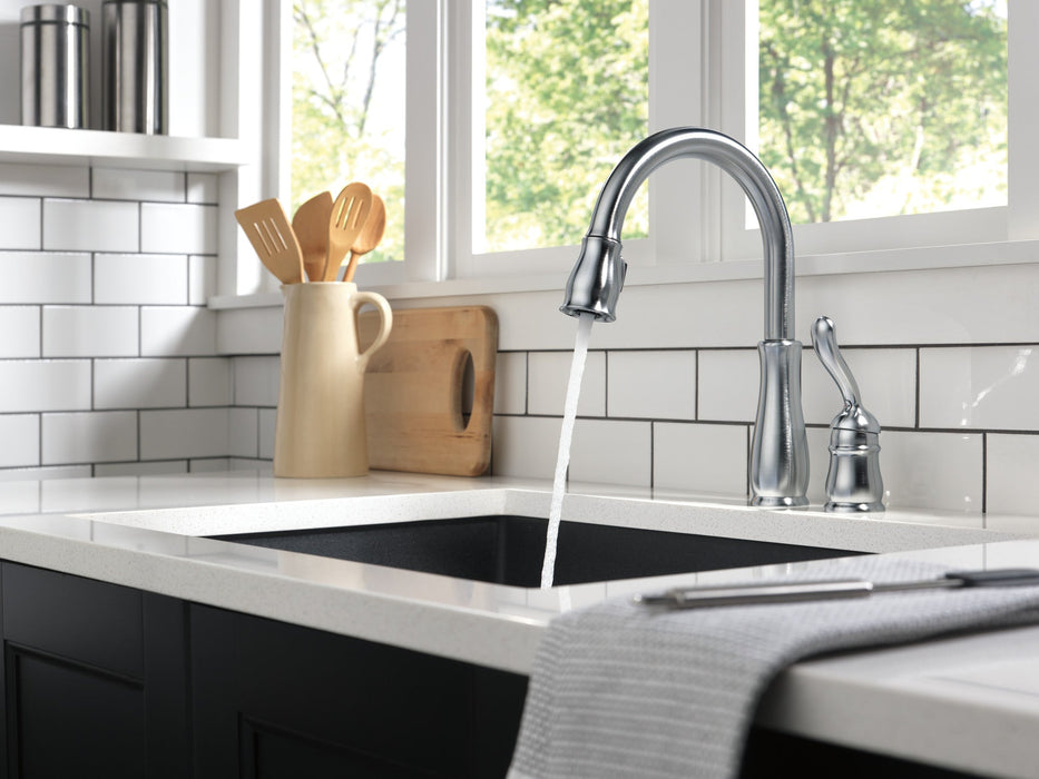 Delta Leland 978 Single Handle Pull-Down Kitchen Faucet, arctic stainless - view 3