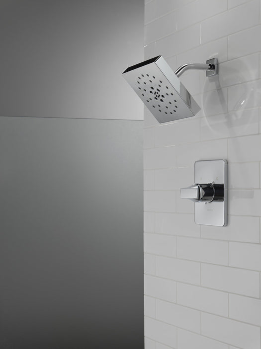 Delta Universal Showering Components 52484 H2Okinetic 4-Setting Shower Head with Ultrasoak