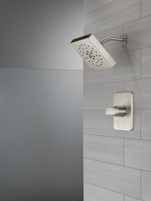 Delta Universal Showering Components 52484 H2Okinetic 4-Setting Shower Head with Ultrasoak