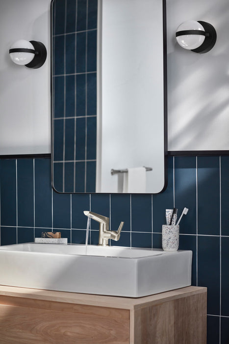Delta Galeon 572 Single Handle Bathroom Faucet, lumicoat stainless - view 2