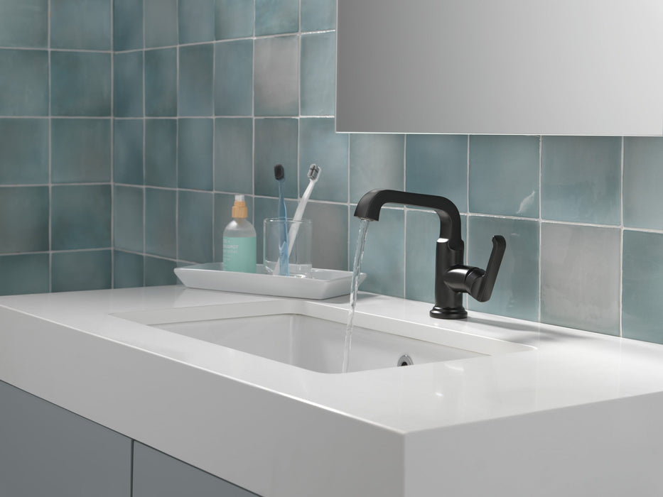 Delta Tetra 589SH Single Handle Bathroom Faucet