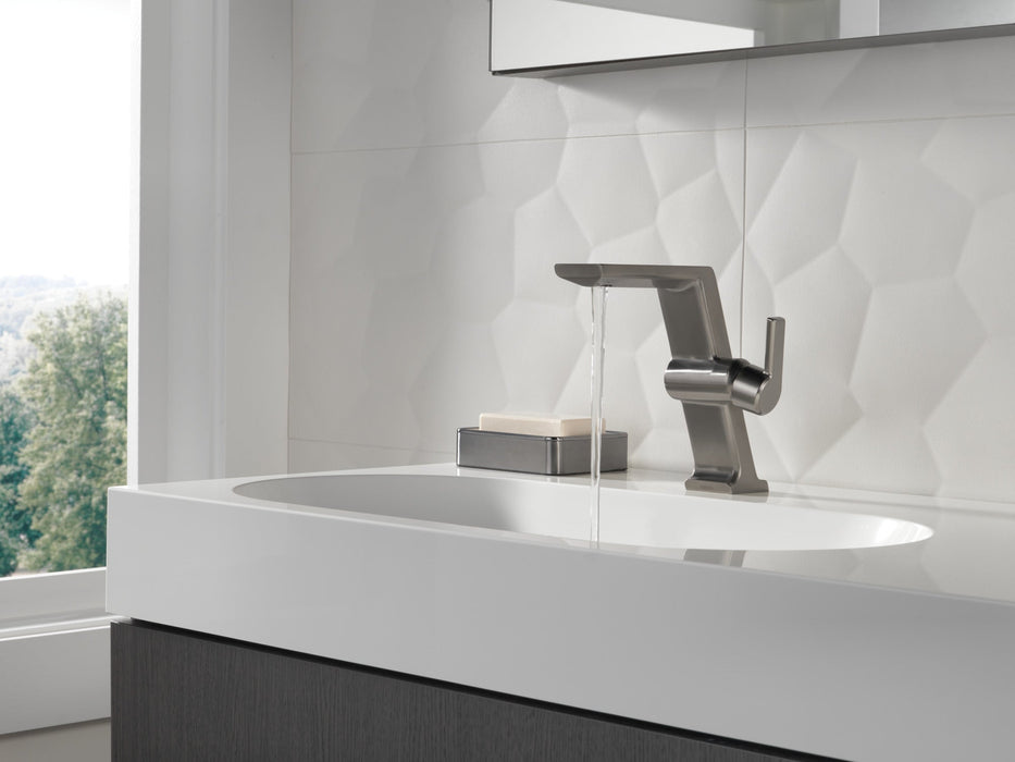 Delta Pivotal 699 Single Handle Mid-Height Vessel Bathroom Faucet