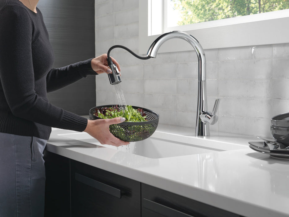 Delta Monrovia 9191 Single Handle Pull-Down Kitchen Faucet, lumicoat chrome - view 4