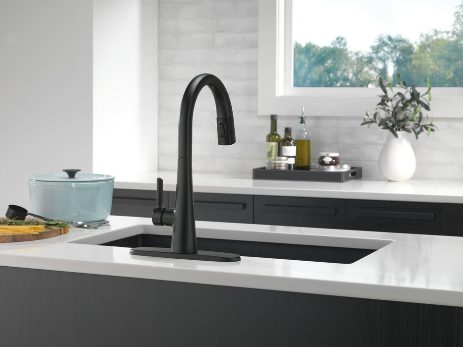 Delta Monrovia 9191 Single Handle Pull-Down Kitchen Faucet, matte black - view 3