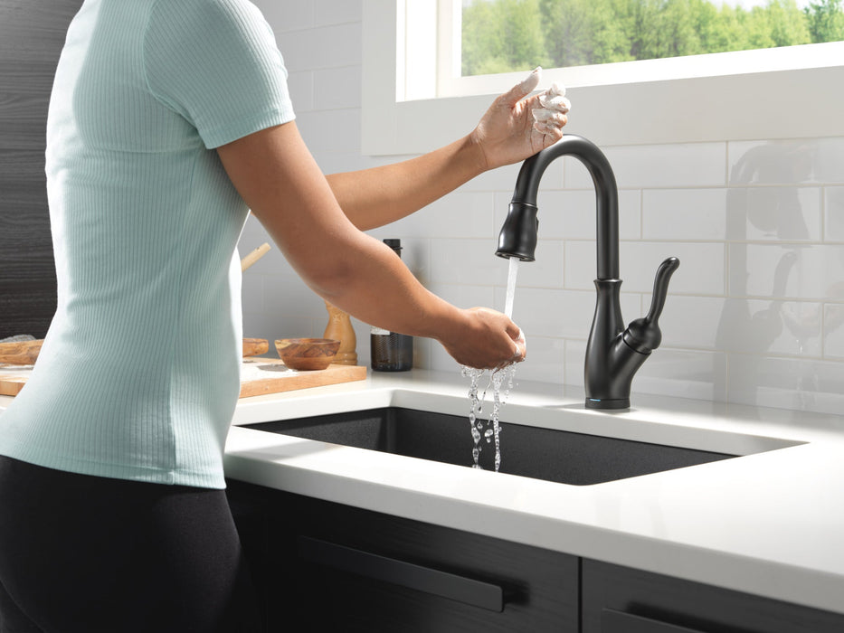 Delta Leland 9678T Single Handle Pull-Down Bar / Prep Faucet with TouchTouch 2O Technology, matte black - view 4