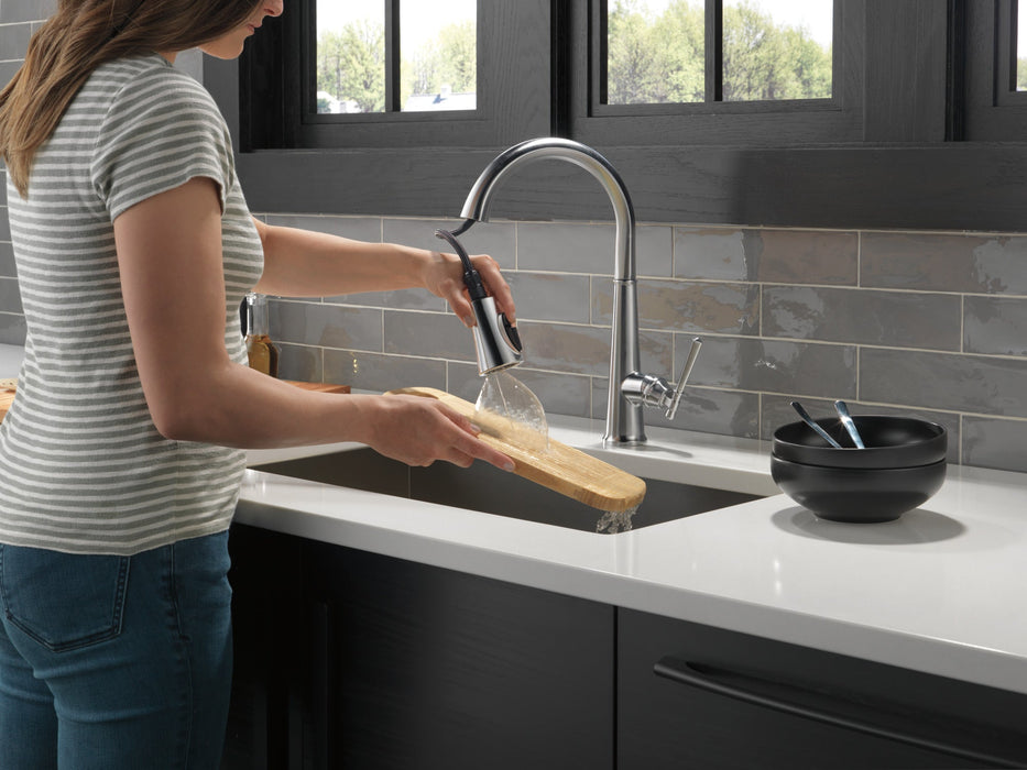 Delta Emmeline 9182 Single Handle Pull-Down Kitchen Faucet, lumicoat arctic stainless - view 5