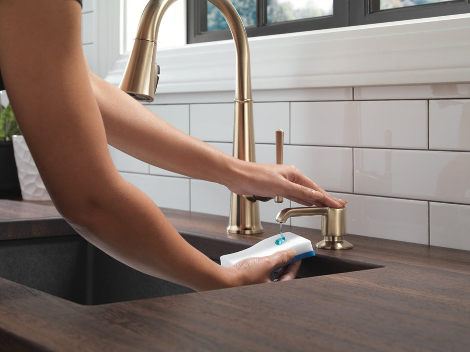 Delta Emmeline 9182 Single Handle Pull-Down Kitchen Faucet, lumicoat champagne bronze - view 4