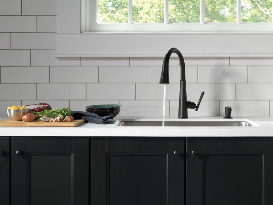 Delta Emmeline 9182 Single Handle Pull-Down Kitchen Faucet, matte black - view 2