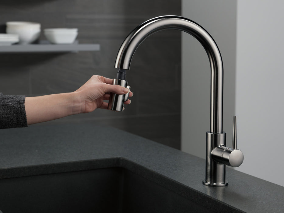 Delta Trinsic 9159 Single Handle Pull-Down Kitchen Limited Swivel