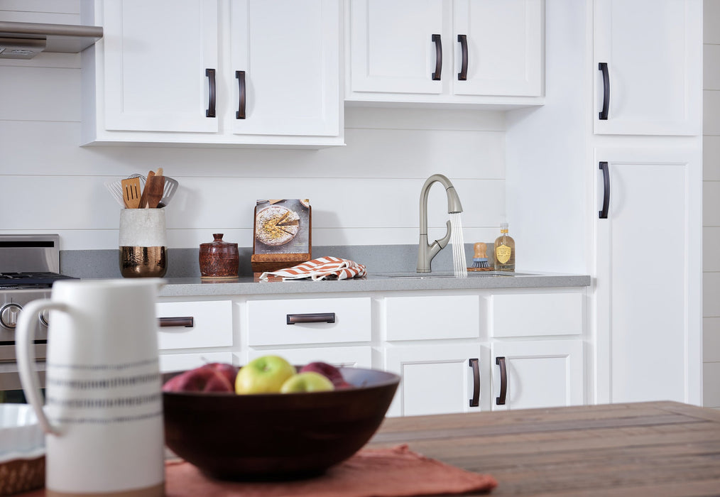 Peerless Parkwood P6935LF Single Handle Pullout Kitchen Faucet