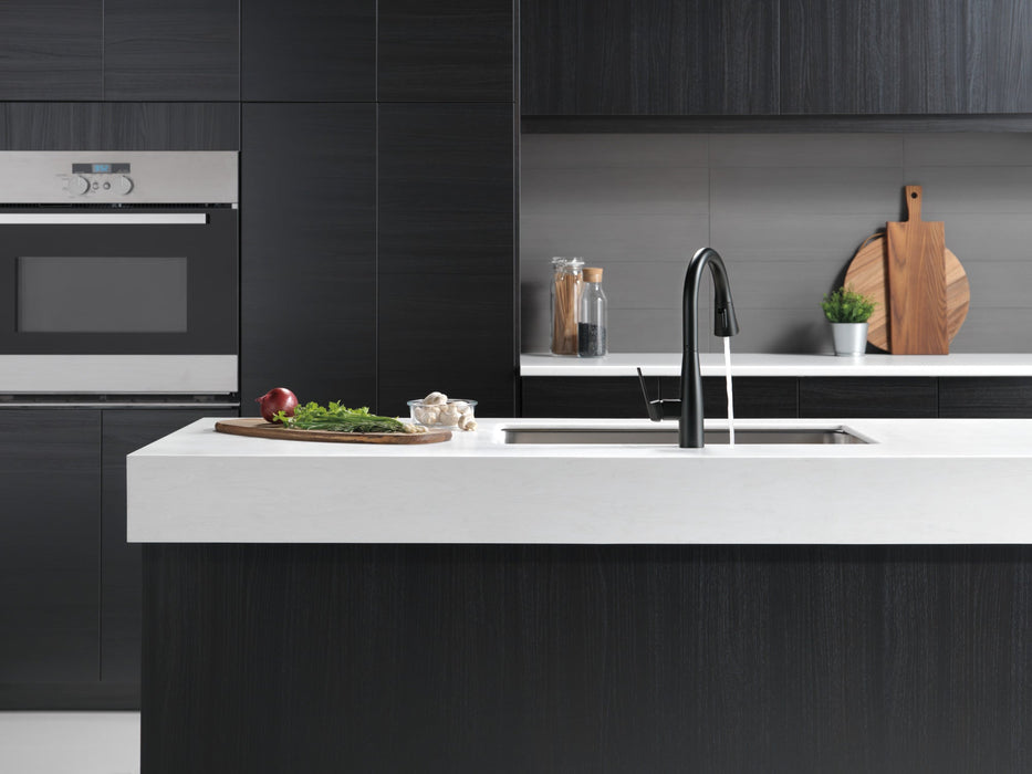 Peerless Xander P7919LF Single-Handle Pull-Down Kitchen Faucet, matte black - view 4