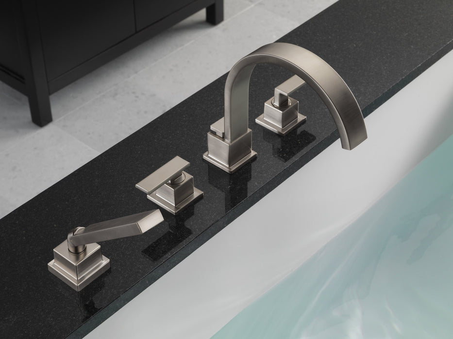 Delta Vero T4753 Roman Tub Trim with Hand Shower, stainless - view 4