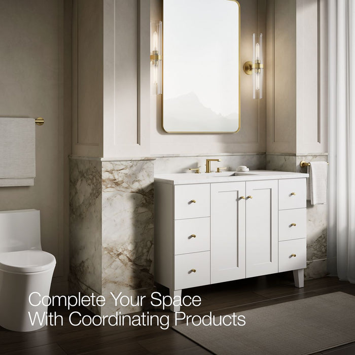 Up to 3 walls & multiple product categories visible