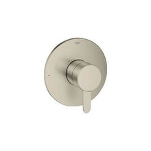 Load image into Gallery viewer, Grohe 19880 Europlus / Cosmopolitan Single Function Pressure Balance Shower Trim.
