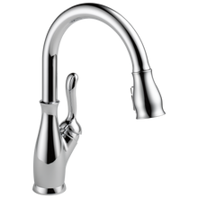Load image into Gallery viewer, Delta 9178-DST Leland Single Handle Pull-down Kitchen Faucet
